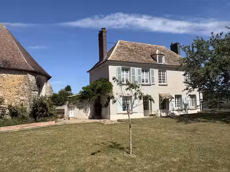 ancien presbytère entièrement rénové avec goût