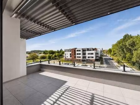 penthouse 3 chambres - deux ecluses