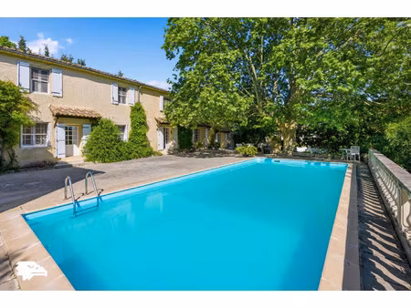maison de luxe à vendre à aigues-vives