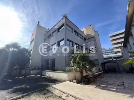 location bureaux fontenay-sous-bois 94120 78m² à 897m²