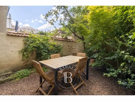 maison de luxe à vendre dans le quartier mon désert-jeanne d'arc