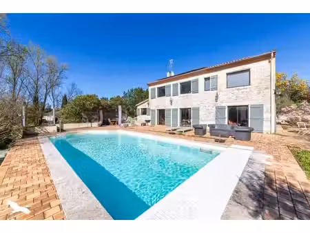 maison de luxe à vendre à sainte-colombe-en-bruilhois