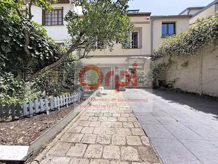 vente villa 5 pièces 133 m² à issy-les-moulineaux (92130)  1 250 000 €