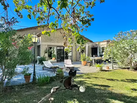 vente maison 7 pièces 300 m² à l'isle-sur-la-sorgue (84800)  1 014 000 €