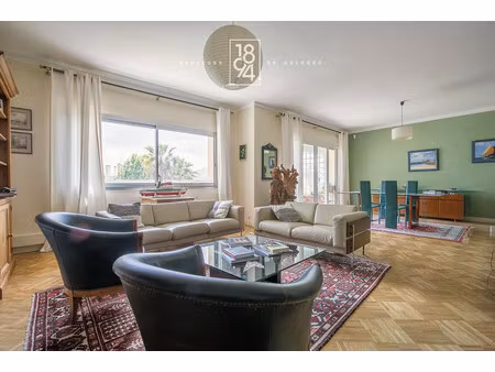 appartement de luxe à vendre dans le quartier saint giniez
