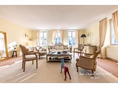 dinan centre : appartement t6 - 210 m2