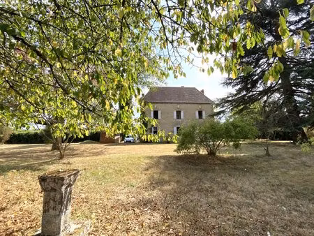 maison individuelle en pierre de l'époque napoléon iii