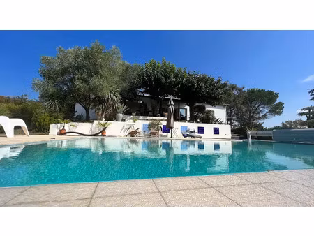 vente maison 7 pièces 9800 m² à cahors (46000)  750 000 €
