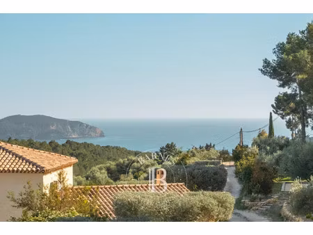 maison de luxe à vendre à ceyreste