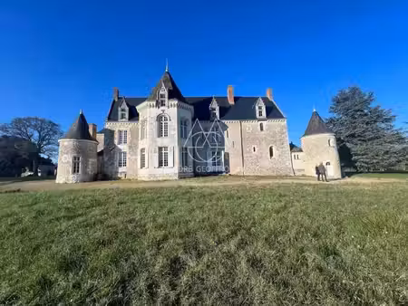 rare  château du xv -ème- un havre de paix…