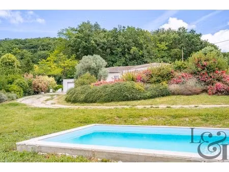 maison de plain-pied à sainte-livrade-sur-lot (lot-et-garonne  47 )