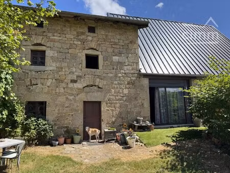 ancienne chaumière avec dépendance