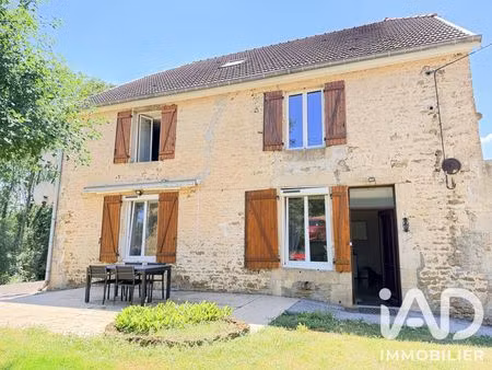maison de village à orbigny-au-val (52360)