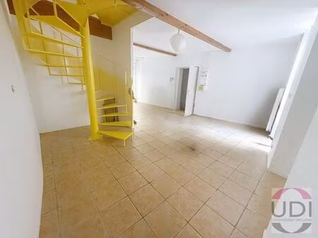 appartement avec terrasse en plein centre ville