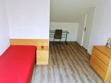 studio / 26m² / longjumeau (rer c)