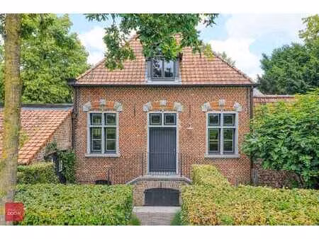 charmante en zeer rustig gelegen woning in het groen te w...