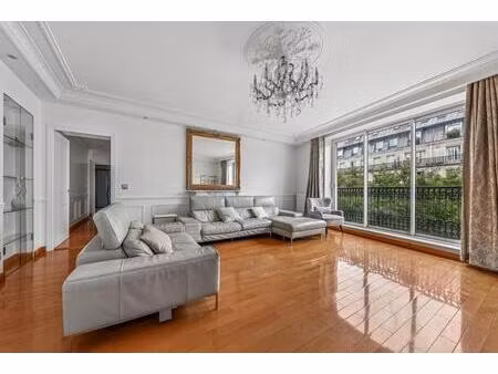 location appartement 6 pièces 197m² paris 10ème