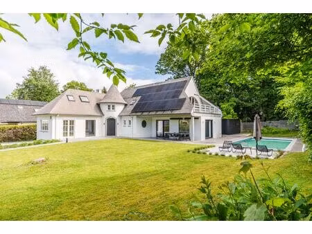 villa à vendre avec garage et terrasse   lasne (vbe43181)