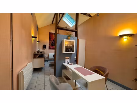 location commerce 26 m² à montivilliers (76290)