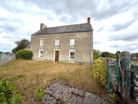 maison en pierre de 111 m² avec garage  dépendance et terrain de 1 374 m² – fort potentiel