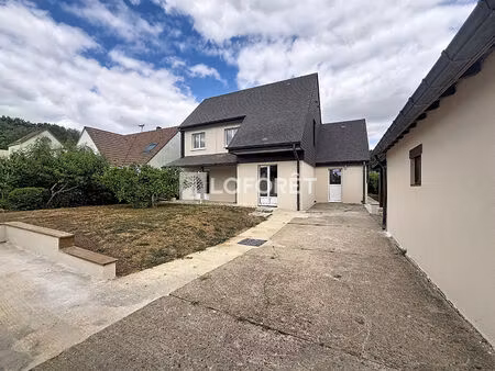 maison nandy 6 pièce(s) 135 m2