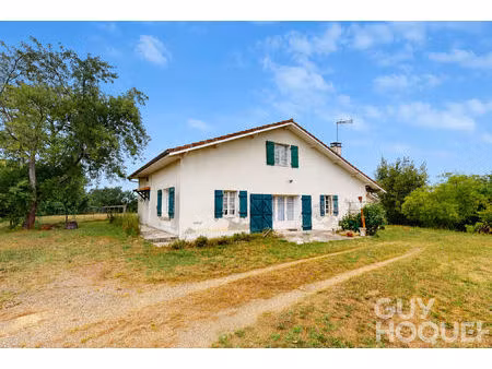 maison ancienne à rénover 154 m² avec 3 hectares de terrain