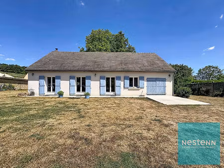 maison de plain-pied édifiée sur un terrain de plus de 2900 m² à vendre au coeur de salins