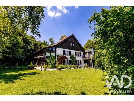 immeuble à le russey (25210)