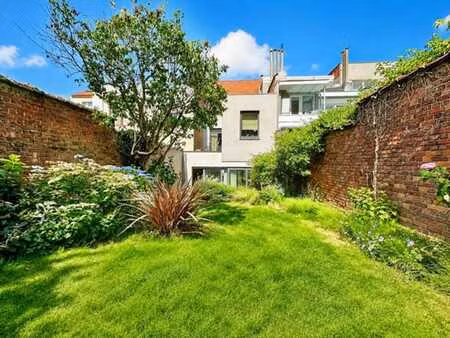maison de caractère rénovée avec jardin à forest