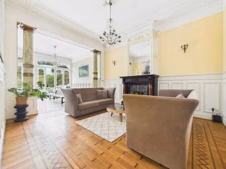 place stéphanie - maison meublée de 10 chambres + jardin + t