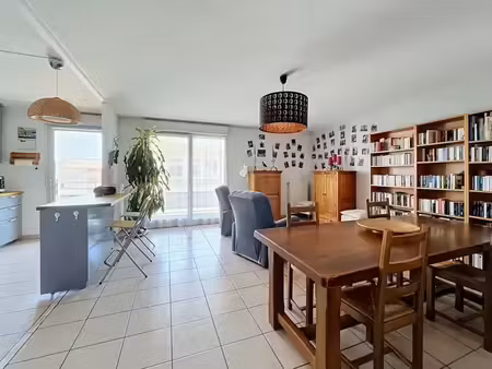 vente appartement 3 pièces 80 m² à oullins (69600)  350 000 €