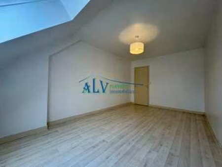 location appartement 3 pièces à pleyben (29190) : à louer 3 pièces / 51m² pleyben
