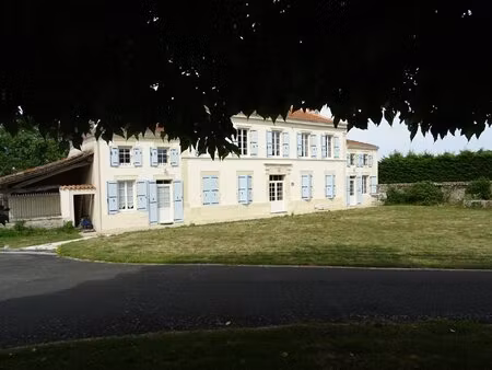 maison rénovée290m2  5 chambres