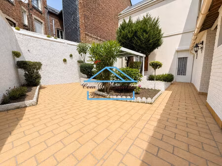 maison de ville avec cour de 70m²