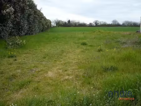 vente terrain 3550 m² à airvault (79600)  20 000 €