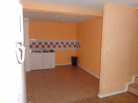 location appartement 4 pièces 74 m² à guîtres (33230)