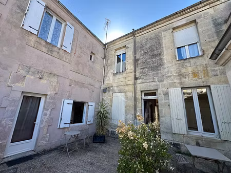 vente immeuble 148 m² rochefort (17300)