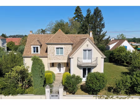 maison recente - 198m2 - terrain de 975m2 - sous sol total