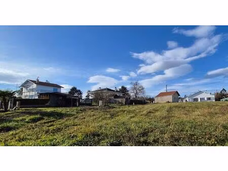 terrain viabilisé et prêt à bâtir à salies de béarn 850 m2
