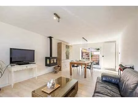 maison semi-ouverte prête à emménager avec place de parking 