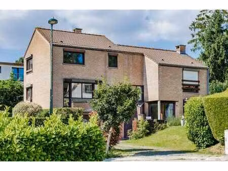 maison 4 façades à auderghem  jardin 476m²