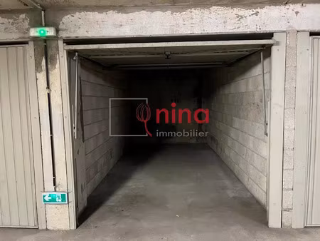 location parking 10 m² à boissy-saint-leger (94470)  120 €