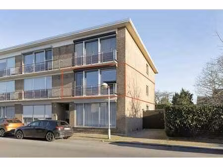appartement rénové de deux chambres à coucher  économe en én