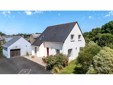 maison 6 pièces  garage  terrain 745 m2