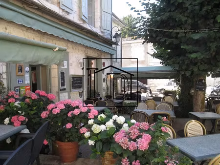 vente immeuble 255 m² à bourdeilles (24310)  363 300 €