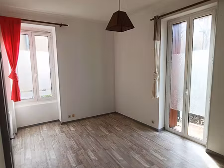 location appartement 1 pièce 22 m² à capdenac-gare (12700)  310 €