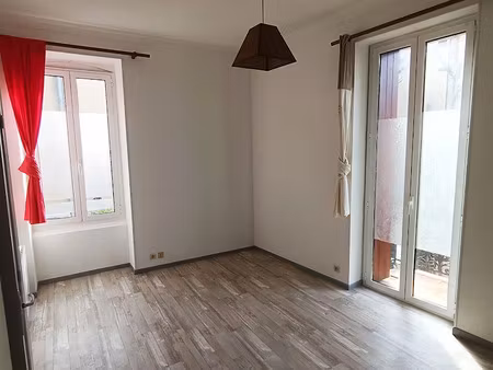 location appartement 1 pièce 22 m² à capdenac-gare (12700)  330 €