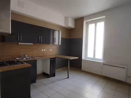 location appartement 1 pièce 29.08 m² à pauillac (33250)  380 €