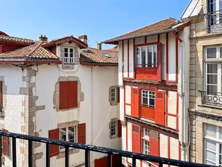 appartement saint jean de luz 3 pièce(s) 68 m2 ascenseur proche plage