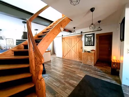 maison de caractère de 183 m² habitables avec dépendance de 1